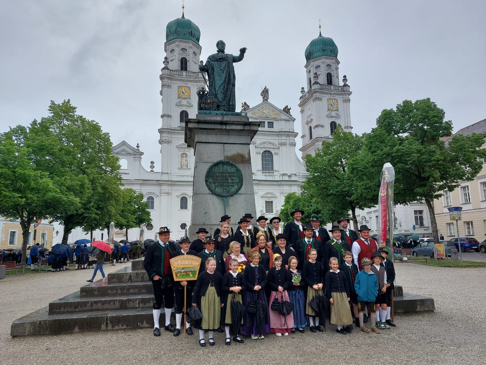 Kellberger Trachtler beim Maidultumzug 2025